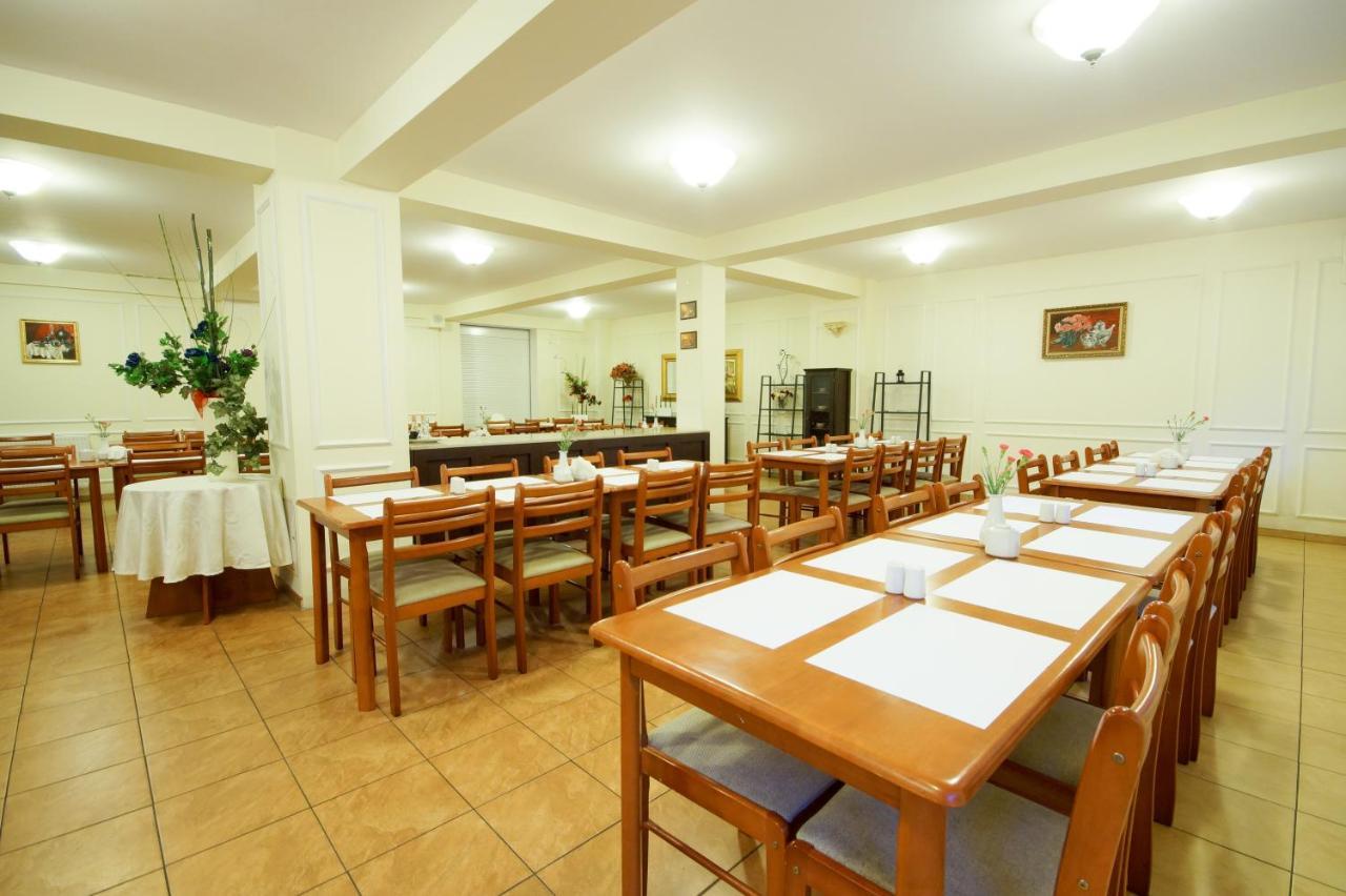 Hotel Koral Chłapowo Esterno foto