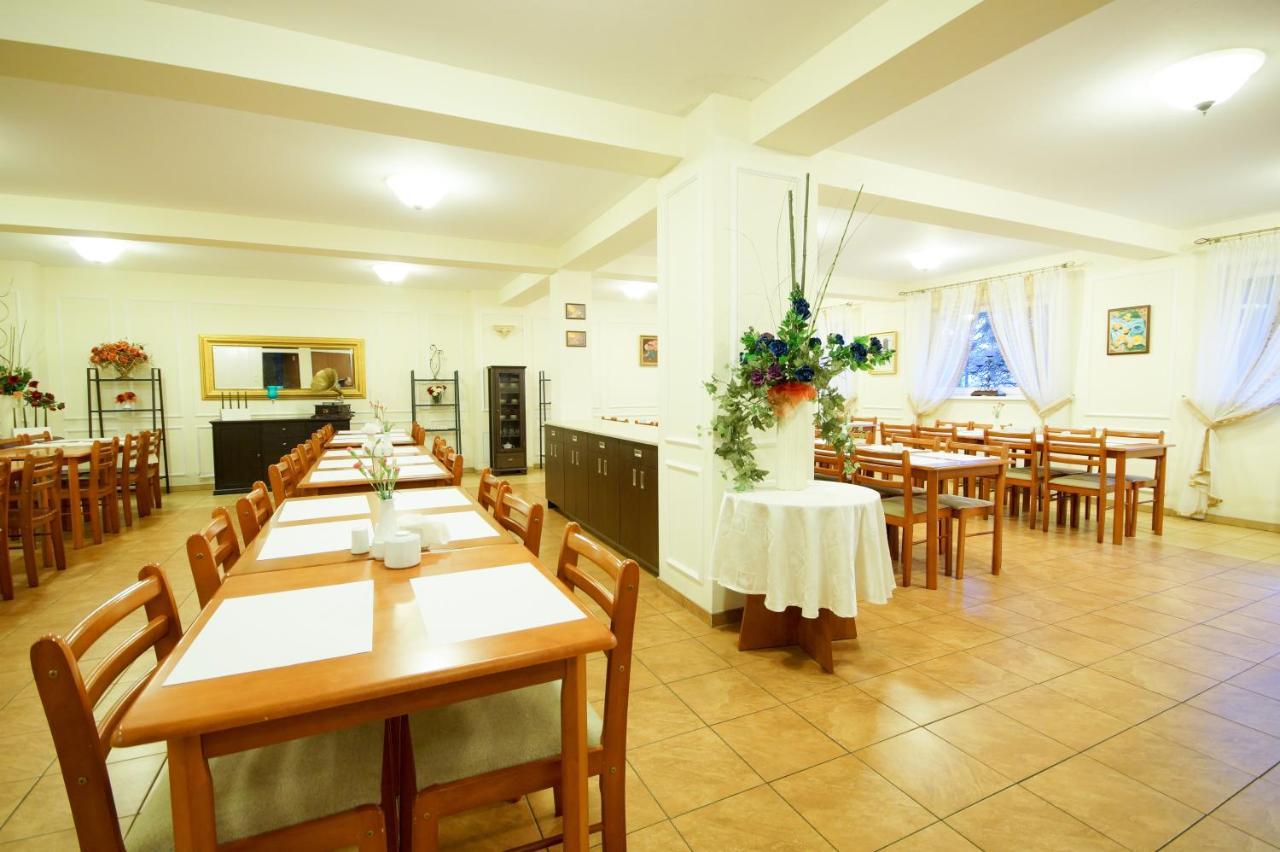 Hotel Koral Chłapowo Esterno foto