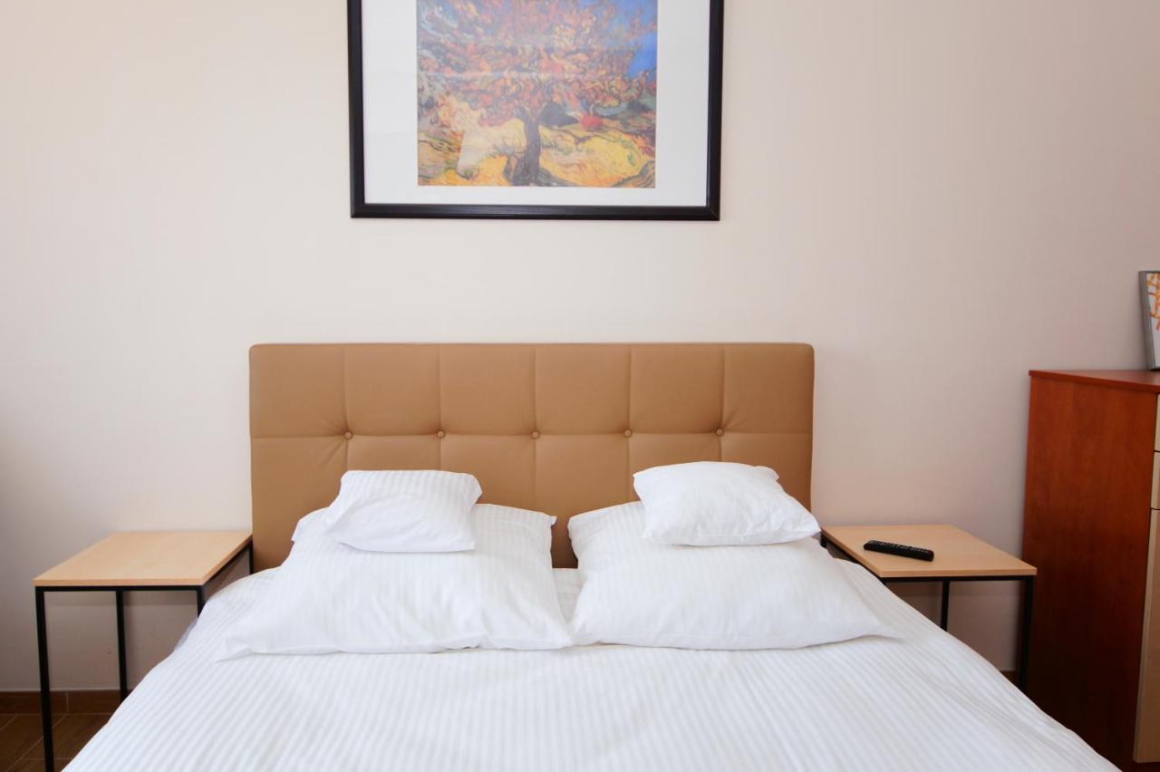 Hotel Koral Chłapowo Esterno foto