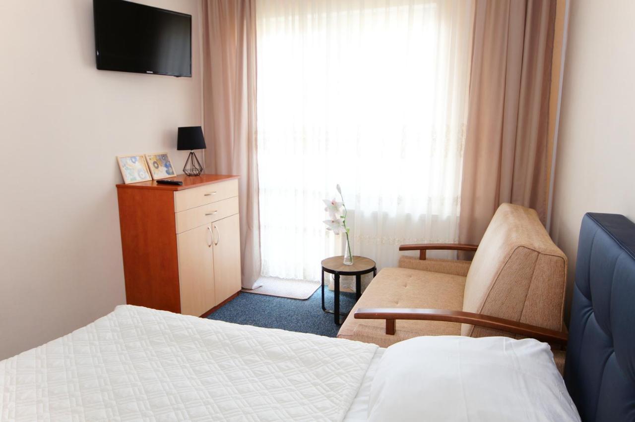 Hotel Koral Chłapowo Esterno foto